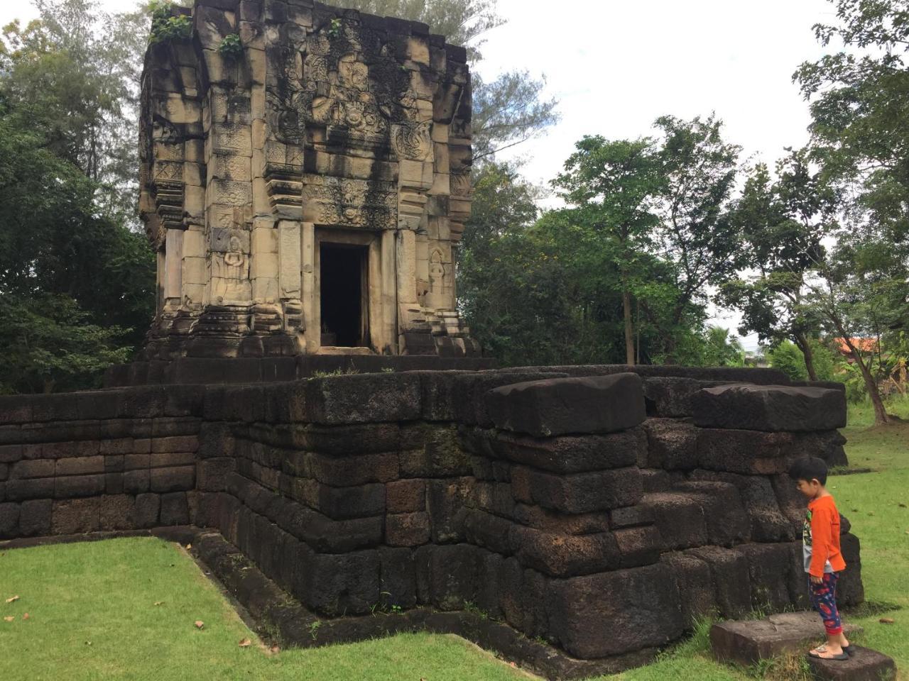 Baan Thung Home Stay Prasat Eksteriør billede