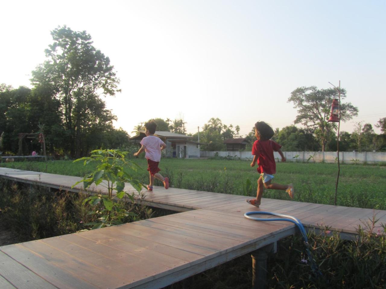 Baan Thung Home Stay Prasat Eksteriør billede