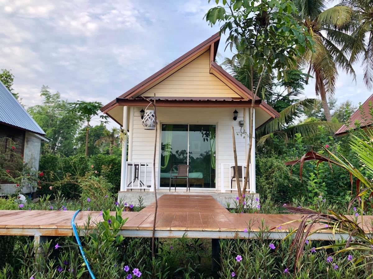 Baan Thung Home Stay Prasat Eksteriør billede