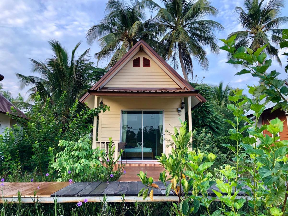 Baan Thung Home Stay Prasat Eksteriør billede