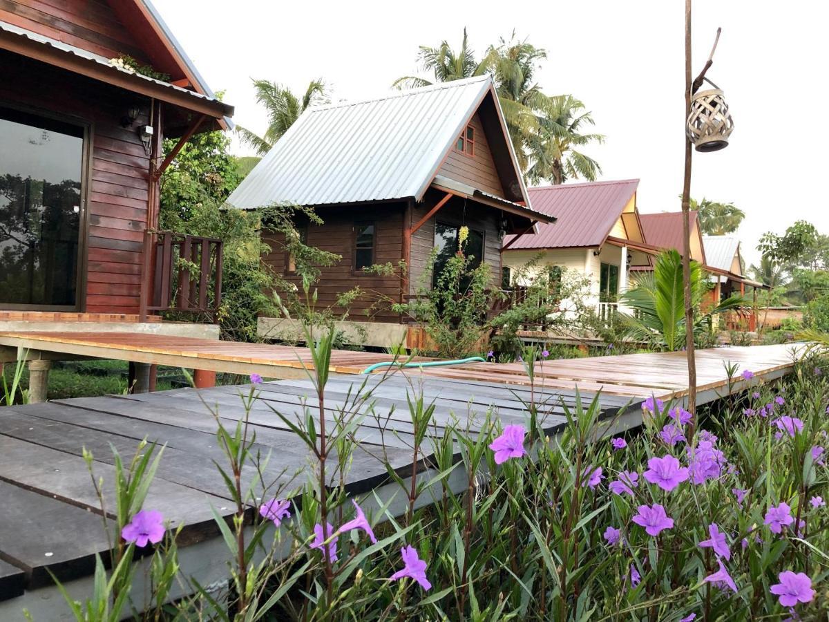 Baan Thung Home Stay Prasat Eksteriør billede